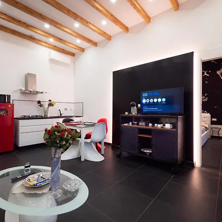 Conte House - 2 Apartment